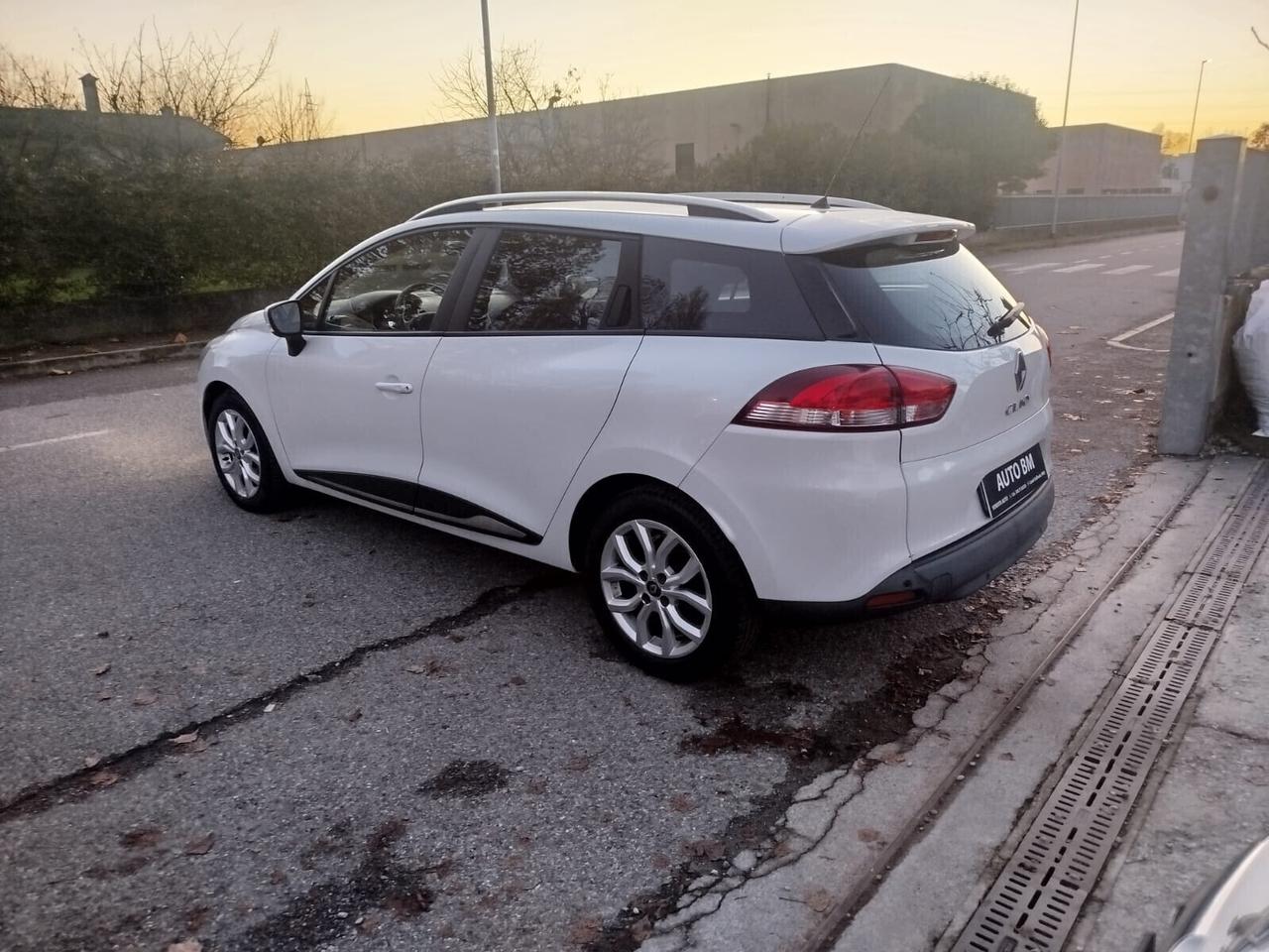 Renault CLIO SPORTER 1.5 diesel 66 kw 90 cv autocarro n1 5 posti