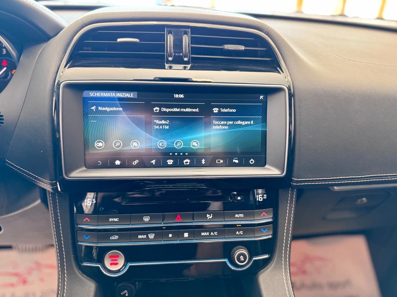 Jaguar F-Pace 2.0 D 180 CV AWD aut. R-Sport