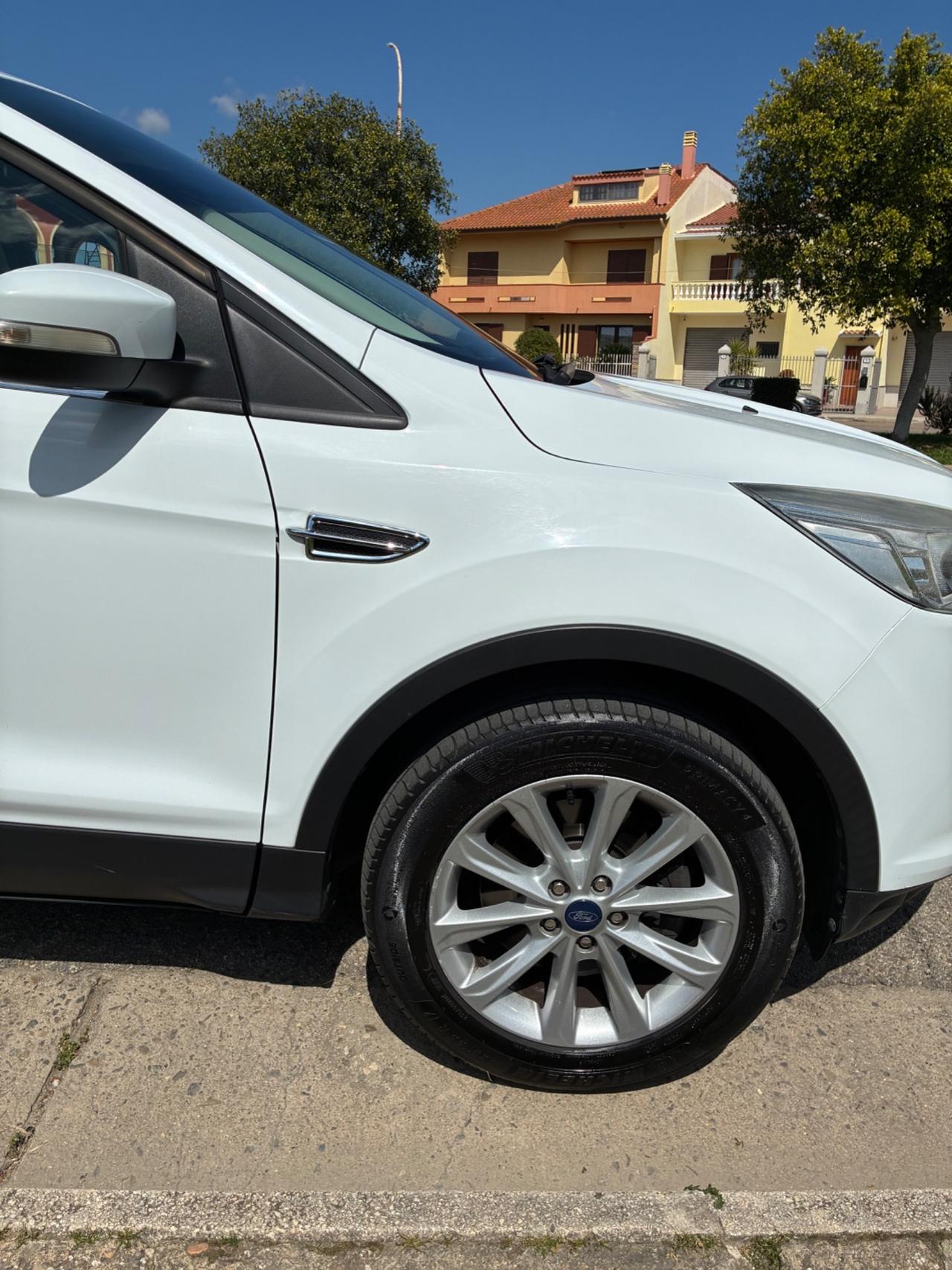 Ford Kuga 2.0 TDCI 120 CV S&S 2WD Titanium