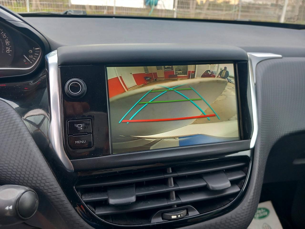 Peugeot 208 PureTech 82 5p. GPL Allure FULL OPTIONAL TENUTA PARI AL NUOVO NAVI SENSORI XENO LED