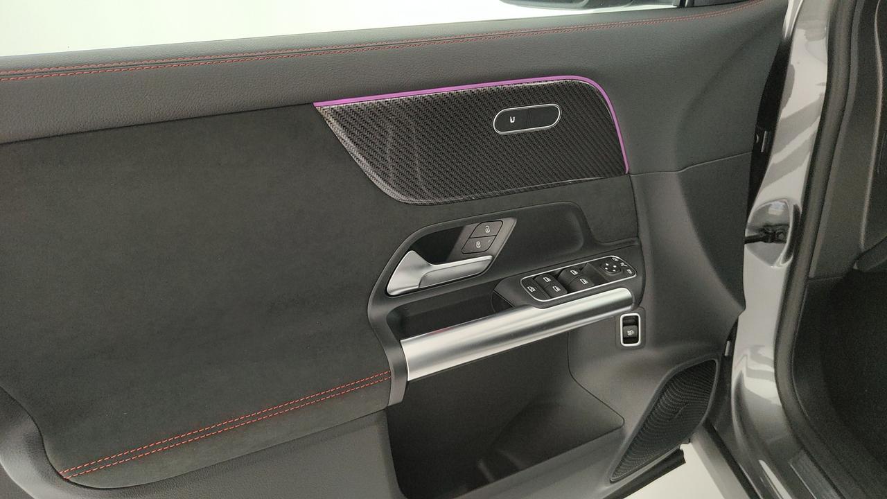 Mercedes-Benz GLA 200 d automatic