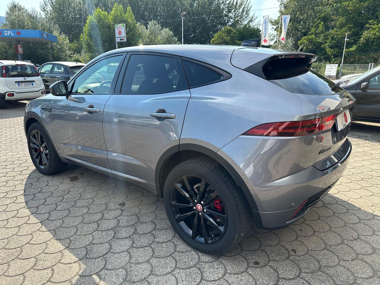 Jaguar E-Pace 2.0D I4 204 CV AWD Auto R-Dynamic Black