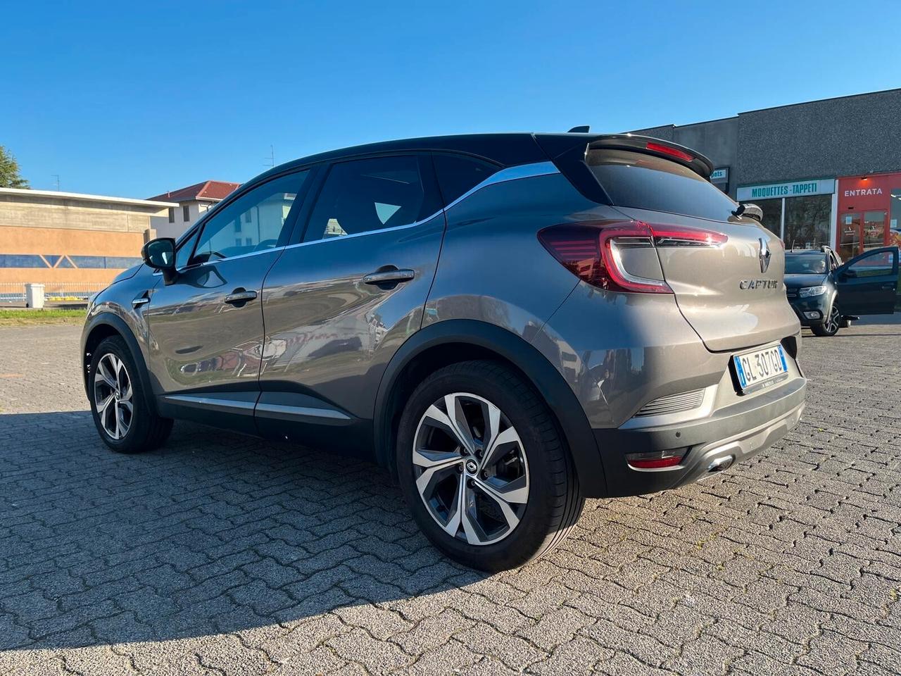 Renault Captur Full Hybrid E-Tech 145 CV RS Line