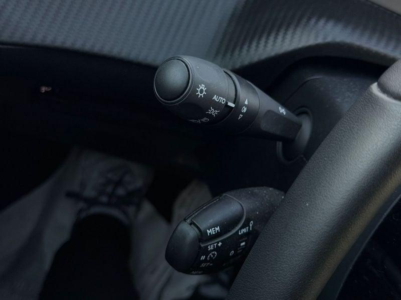 Peugeot 2008 PureTech 100cv S&S Allure "BIANCO" + GPL