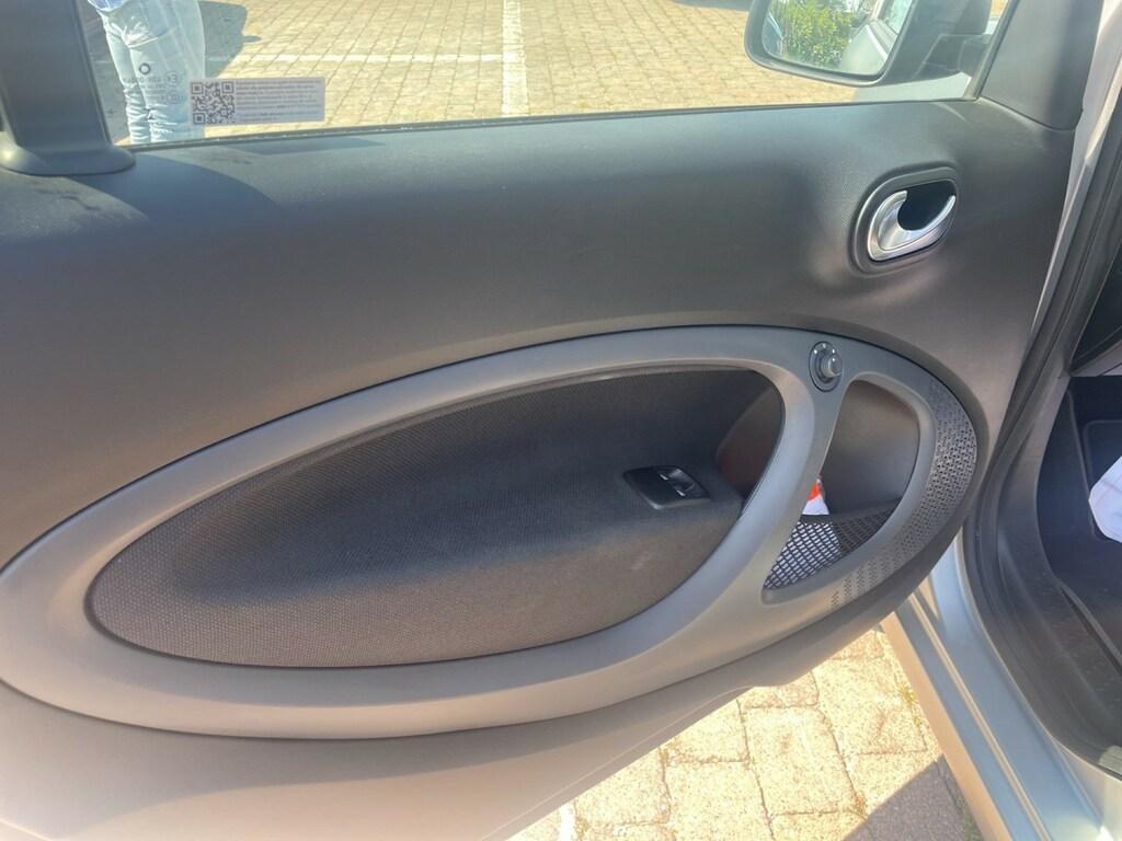 Smart fortwo 4,6kW EQ mattrunner