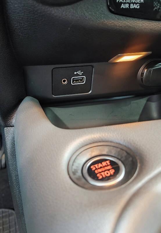 Nissan Juke 1.0 dig-t N-Connecta 114cv dct