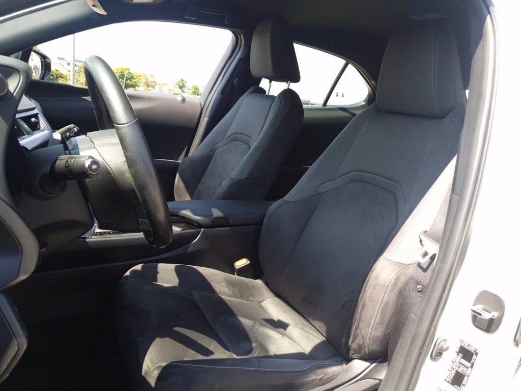LEXUS Ux 250h 2.0 business 2wd cvt del 2020