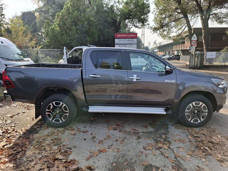 Toyota Hilux 2.4 D-4D A/T 4WD 4 porte Doppia Cabina Executive