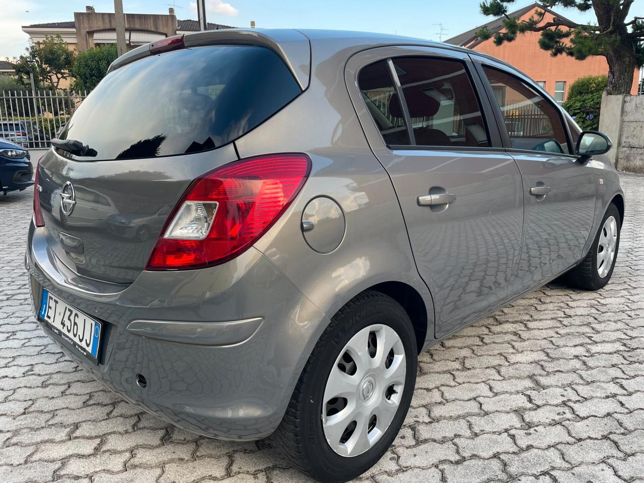 Opel Corsa 1.2 5 porte Sport IDONEA NEOPATENTATI