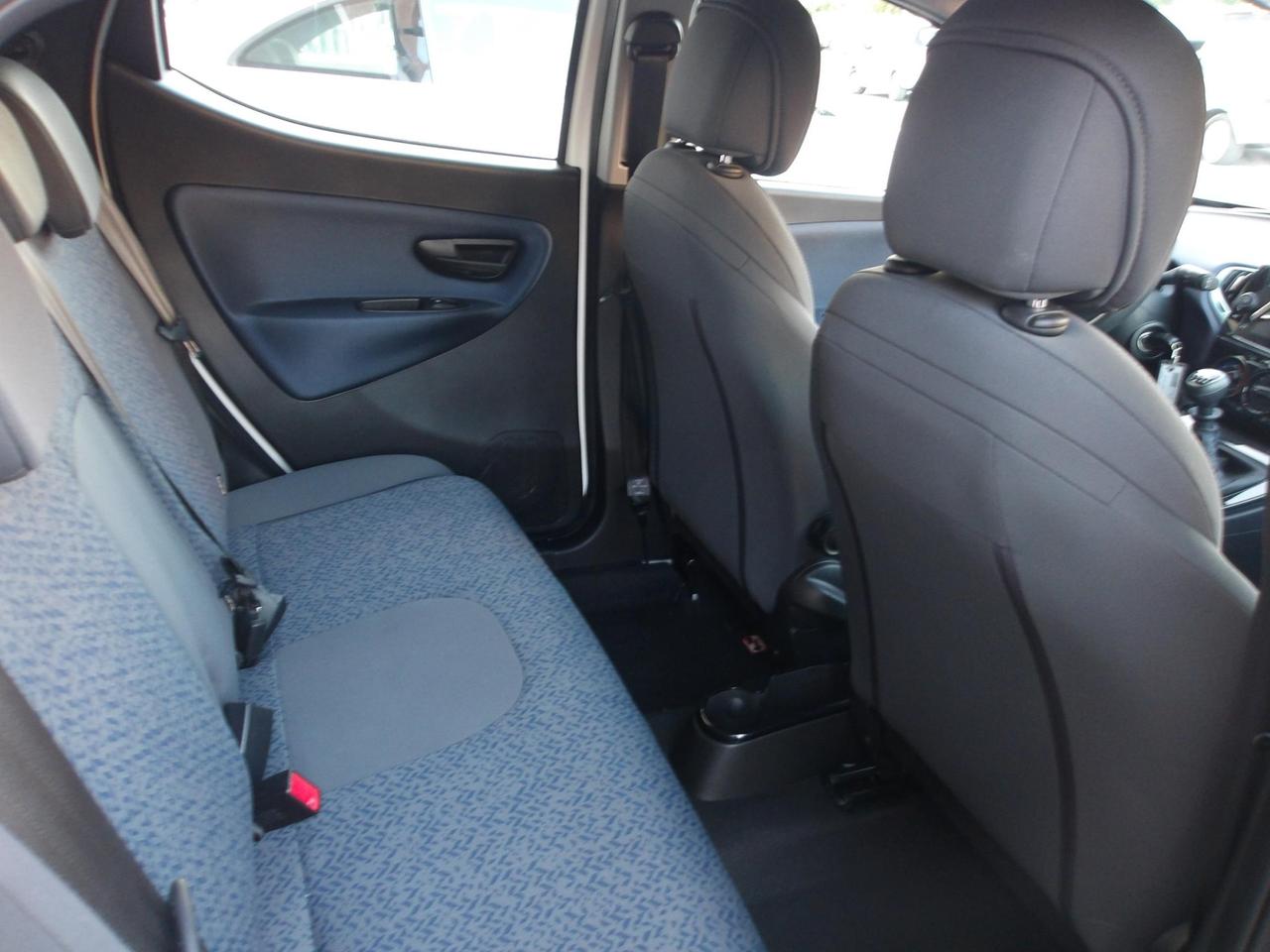 Lancia Ypsilon 1.0 firefly hybrid Gold Plus s&s 70cv 5p.ti