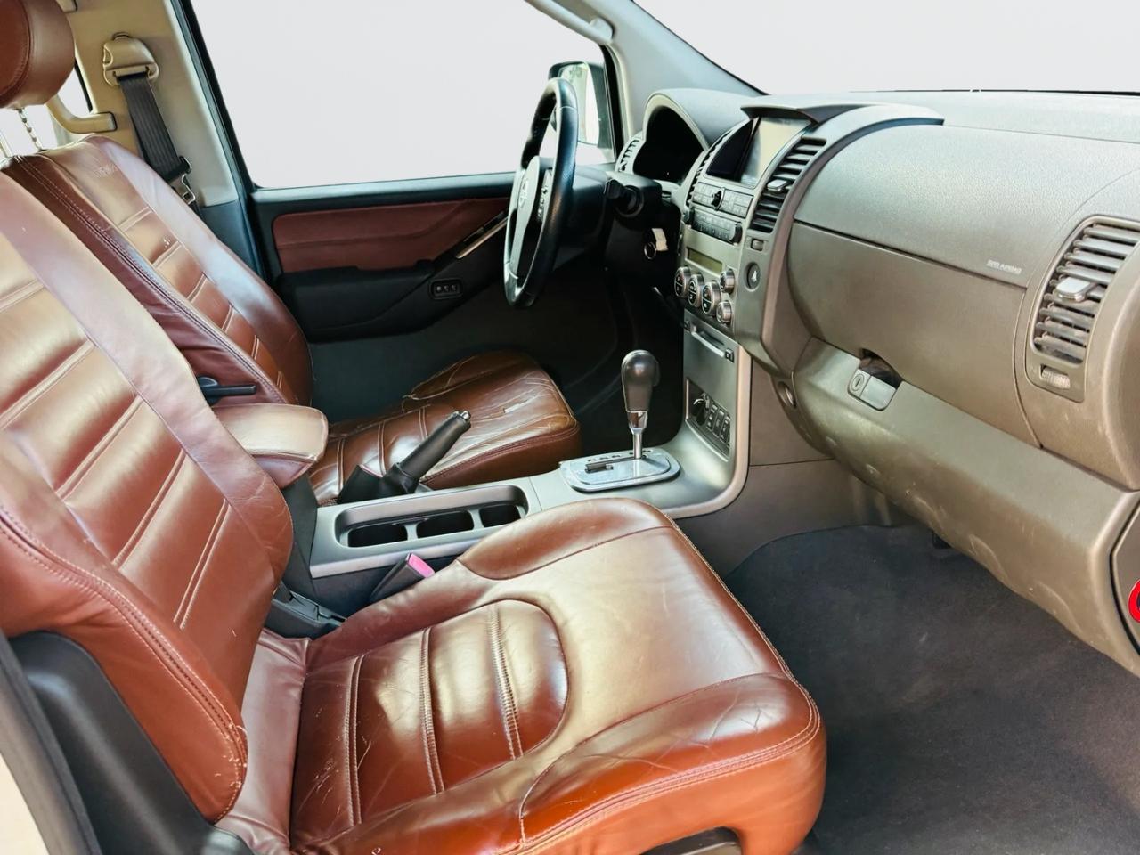 Nissan Pathfinder 2.5 dCi Sport Platinum*AUTOMATICO*7 POSTI*