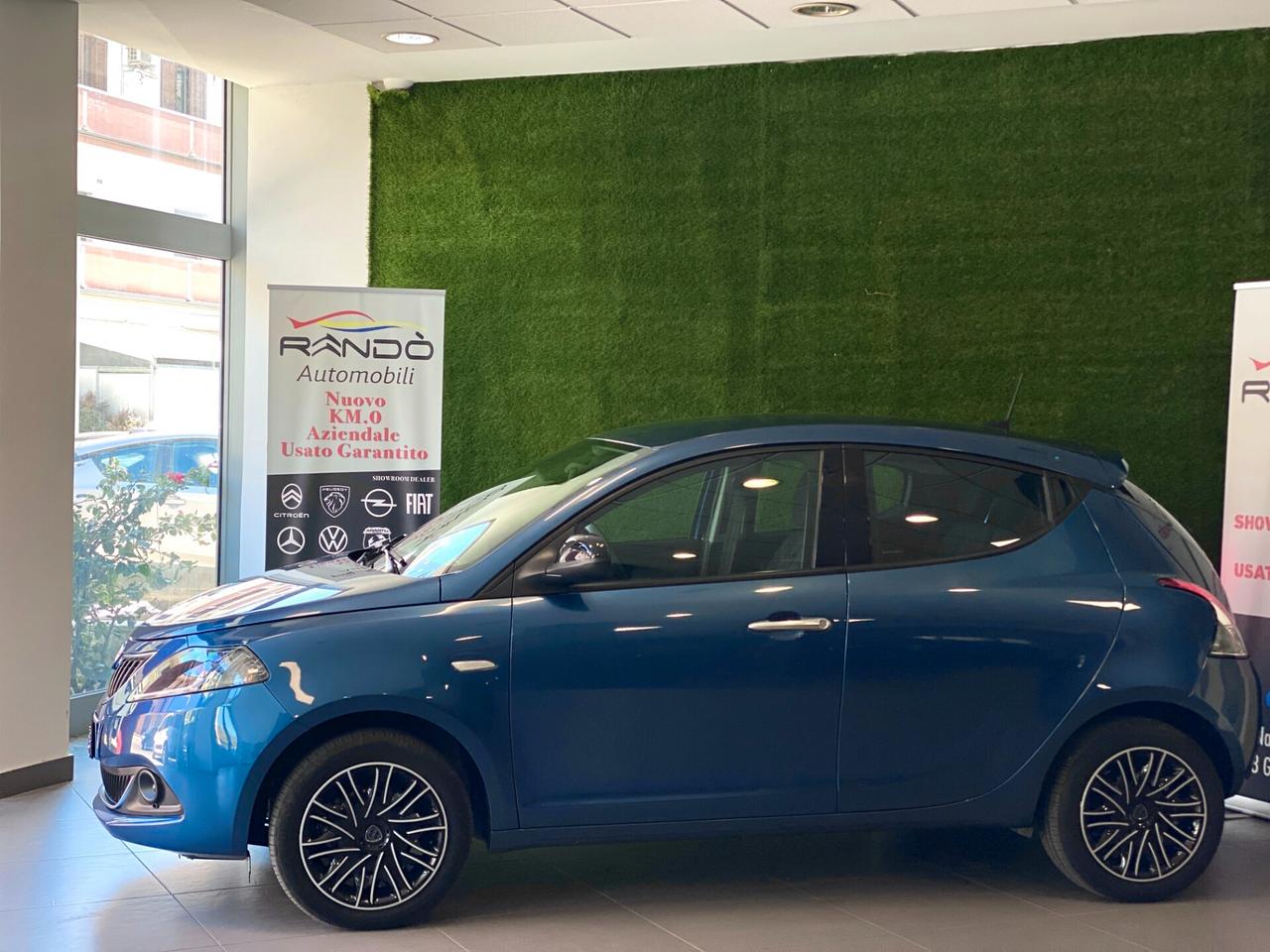 Lancia Ypsilon 1.0 Hybrid 70CV 5P. S&S Gold
