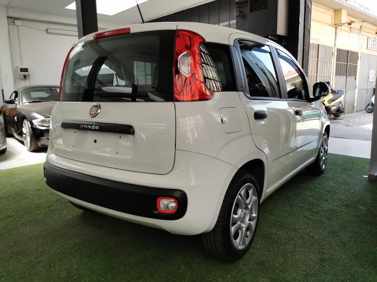 Fiat Panda 1.2 Lounge EURO 6 GARANZIA 12 MESI