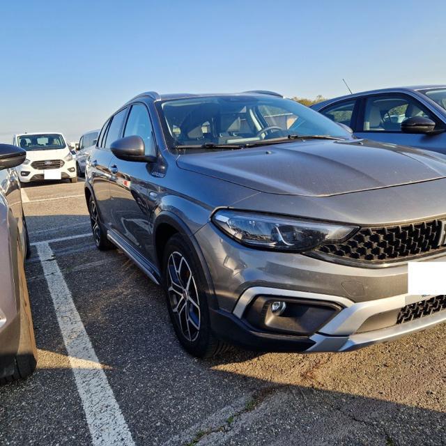 FIAT Tipo 1.5 Hybrid DCT SW Cross