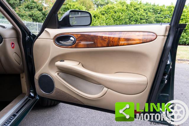JAGUAR XJ8 3.2 V8 237CV Executive - 1998