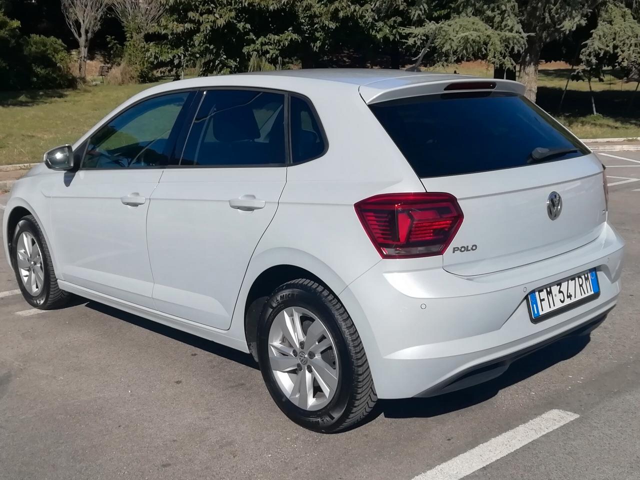 Volkswagen Polo 1.0 TGI 5p. Highline BlueMotion Technology "FARI FULL LED"