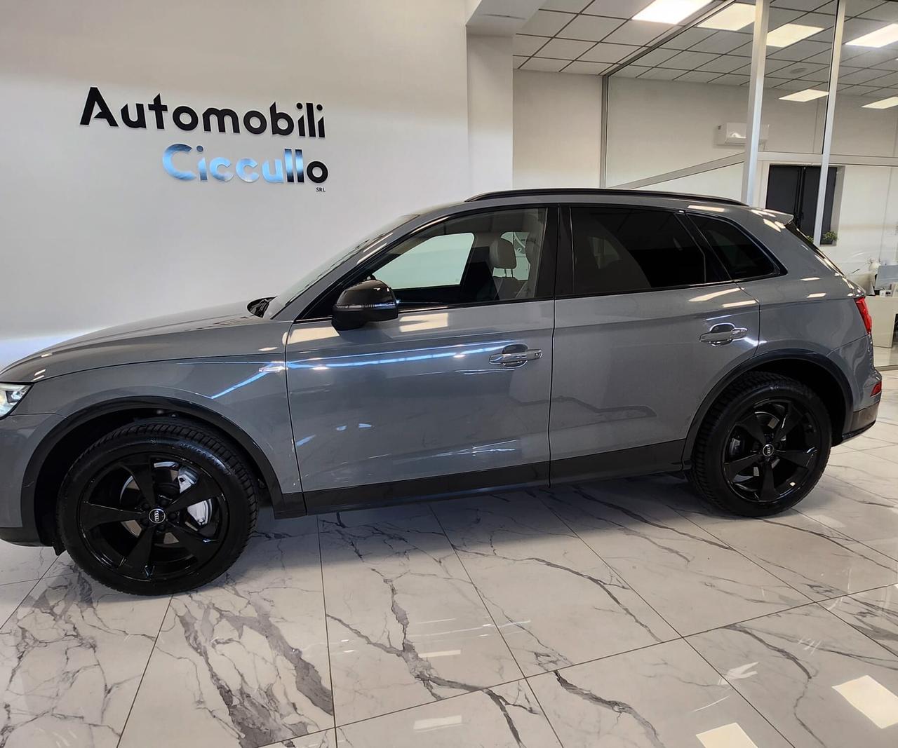 AUDI Q5 2.0 TDI Q S-LINE