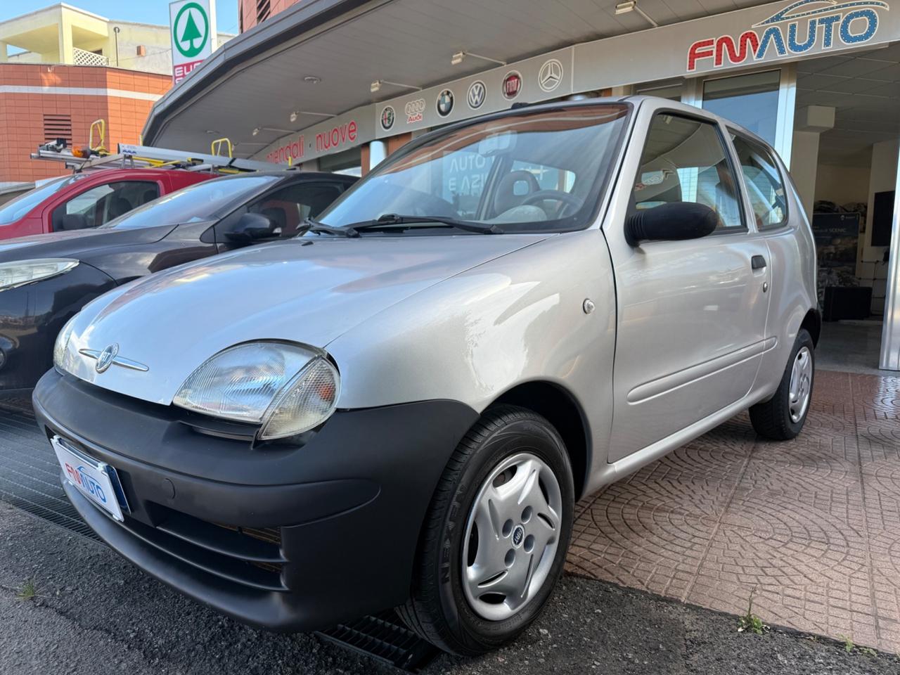 POCHISSIMI KM !!! Fiat 600 1.1 BENZINA, OK NEOPATENTATI