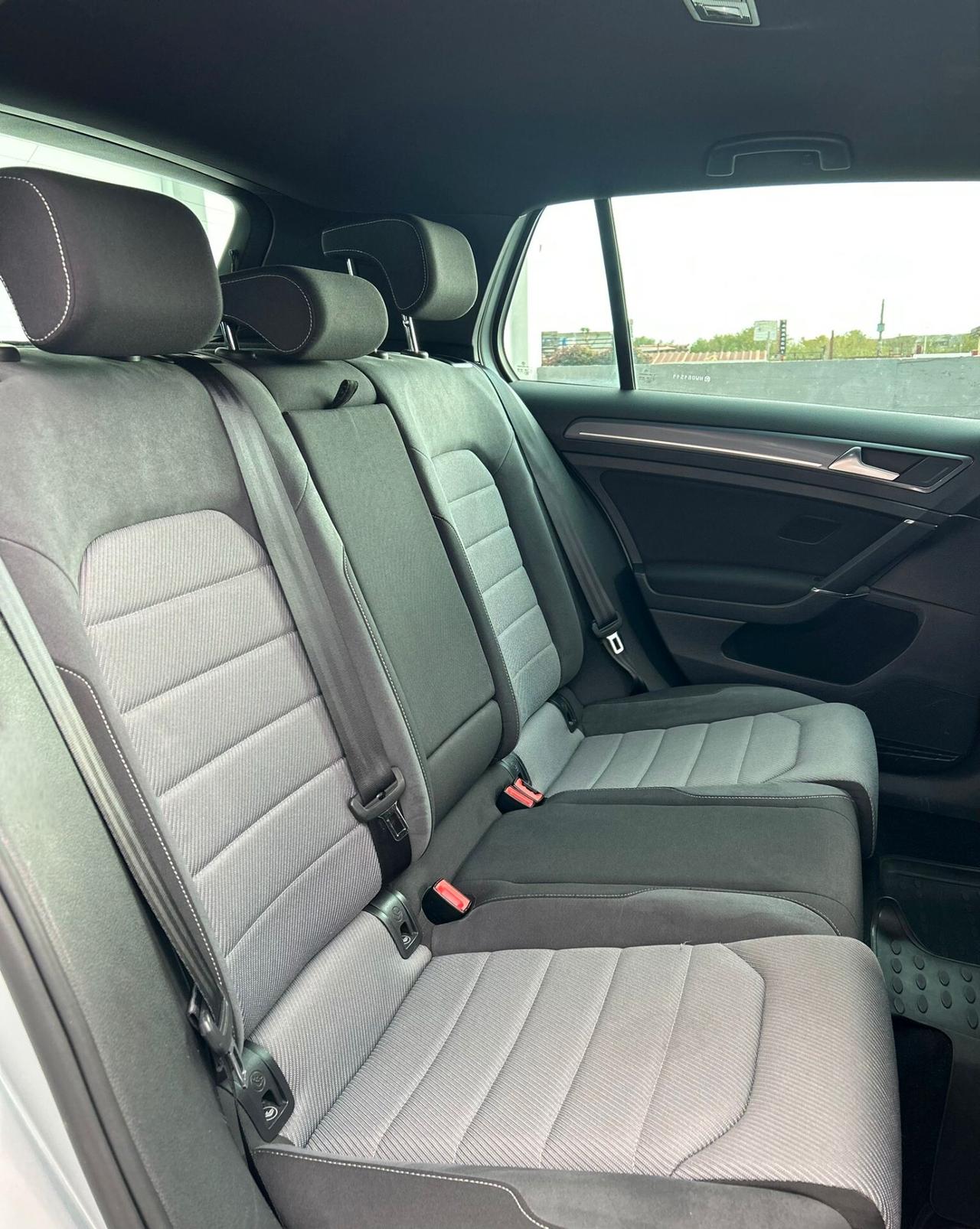 Volkswagen Golf 1.6 TDI 110 CV 5p. Sport Edition BlueMotion Technology