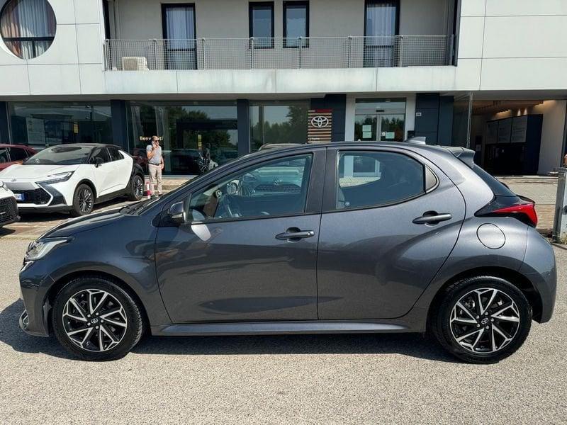 Toyota Yaris Hybrid Active MY22