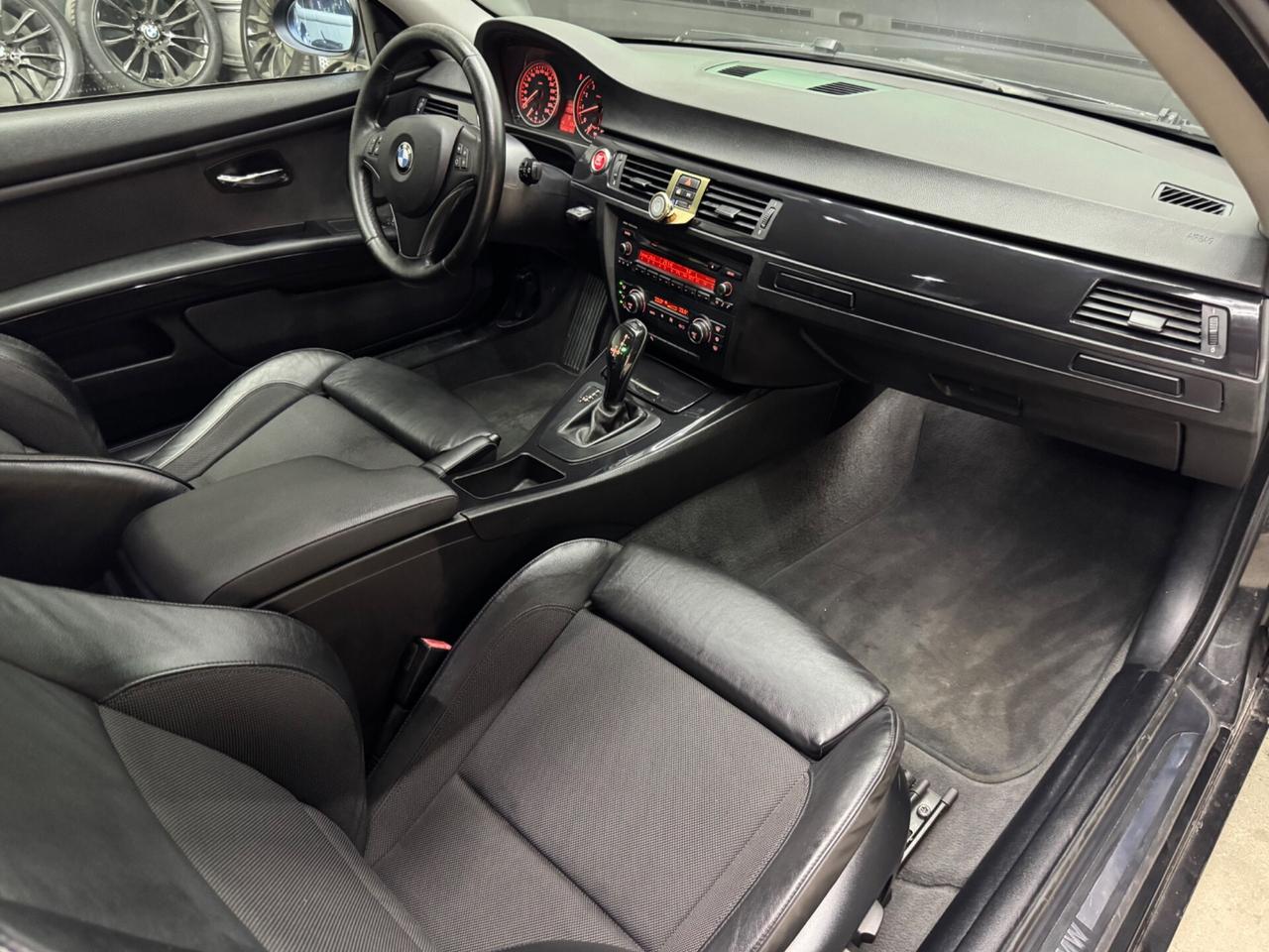 Bmw Serie 3 E92 325i Coupé Msport
