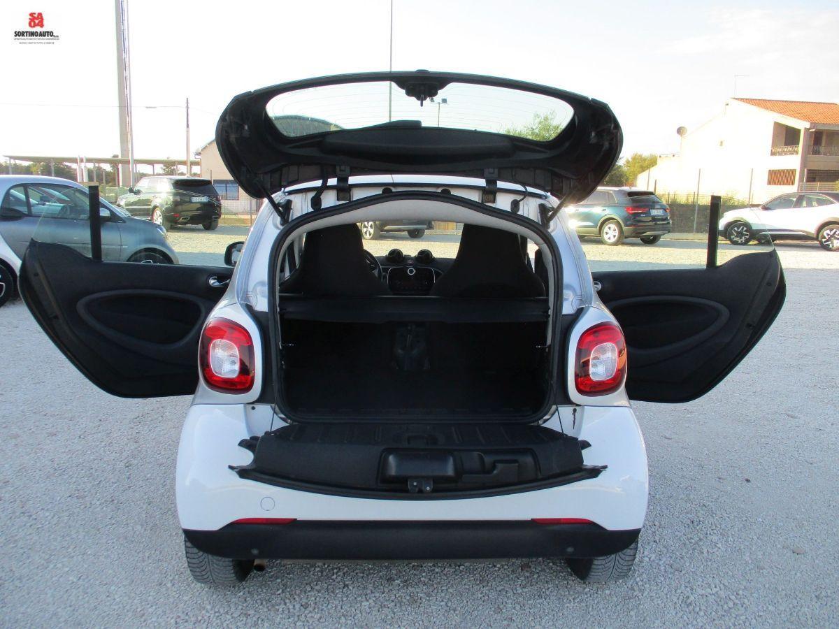 SMART Fortwo 70 1.0 t.amic Passion-2018 KM115000
