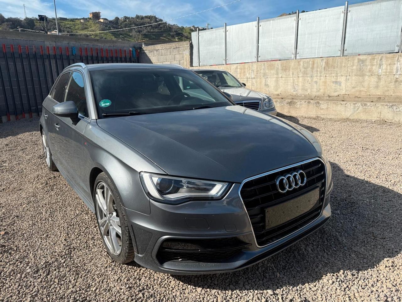 Audi A3 2.0 TDI 150 CV clean diesel S line