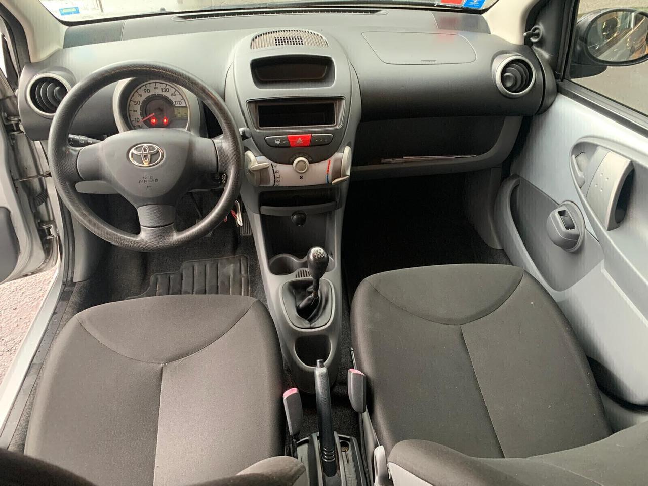Toyota Aygo 1.0 12V VVT-i 5 porte