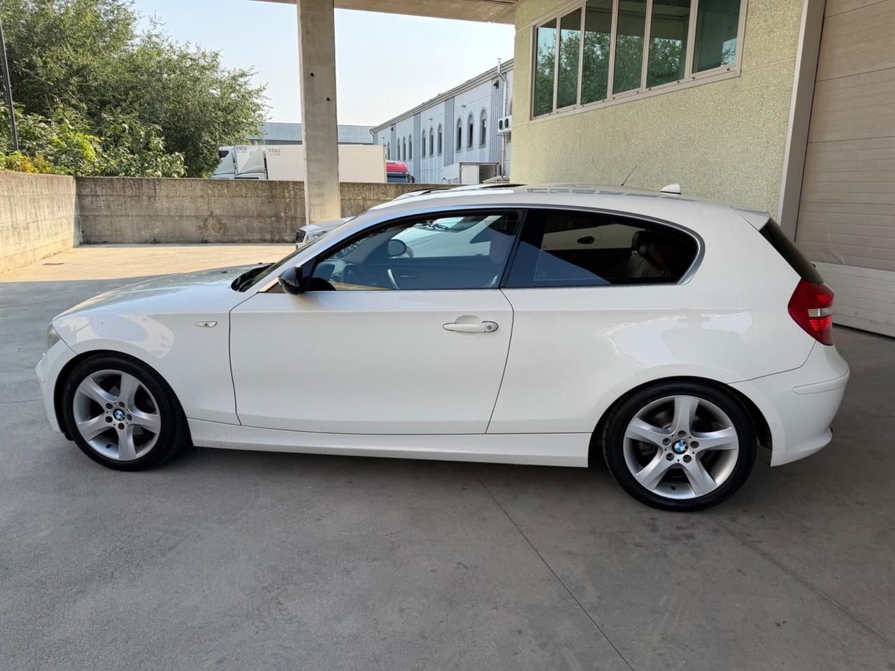 Bmw 116 116i cat 5 porte Eletta