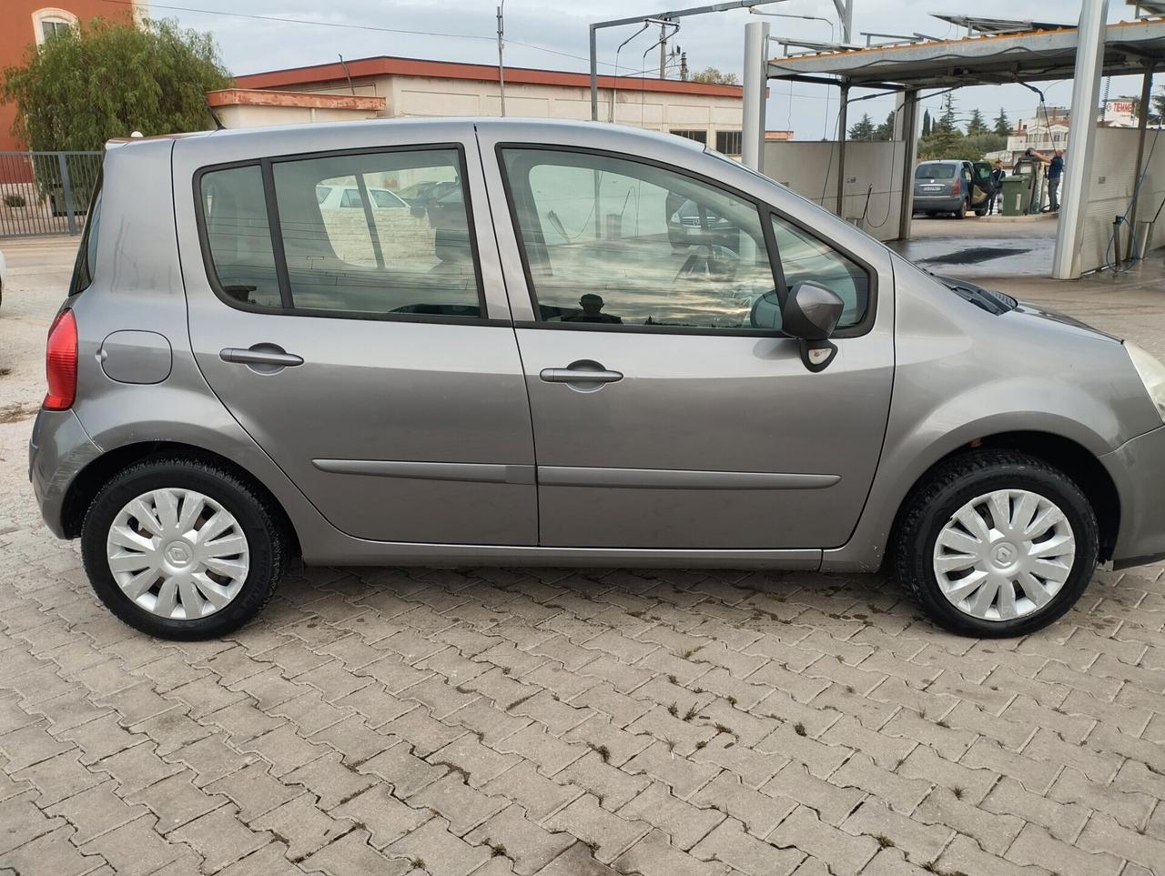 Renault Modus 1.5 dCi 75CV Yahoo! 2011