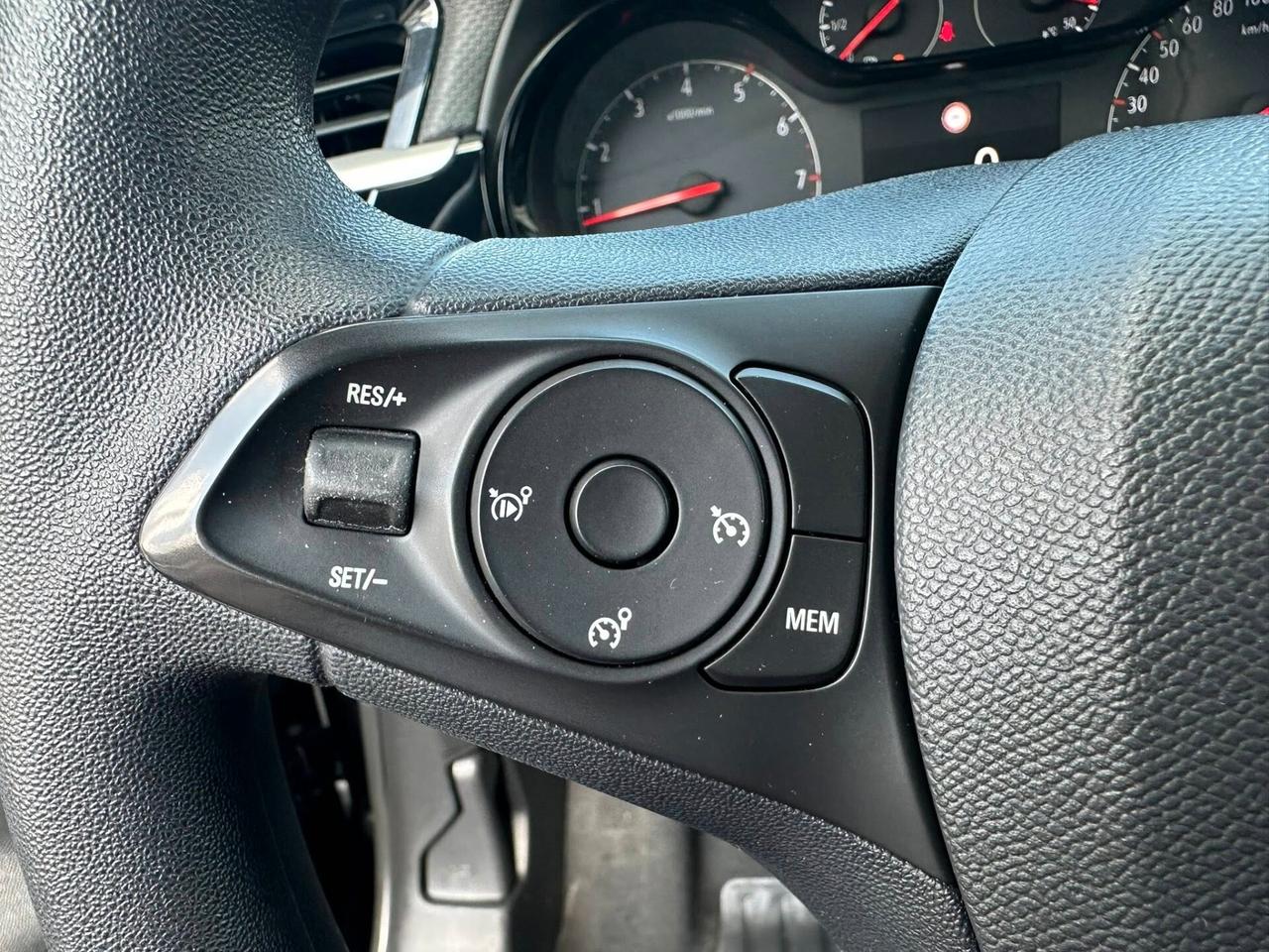 Opel Corsa 1.2 benz 75cv Elegance OK NEOPATENTATI