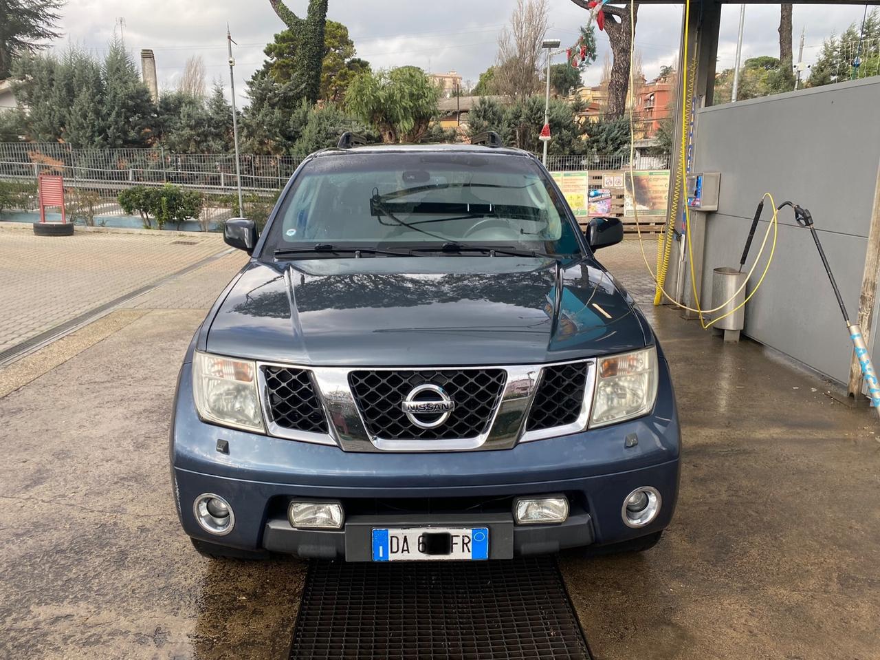 Nissan Pathfinder 2.5 diesel cambio automatico 7 posti gancio traino 3000 kg 2006