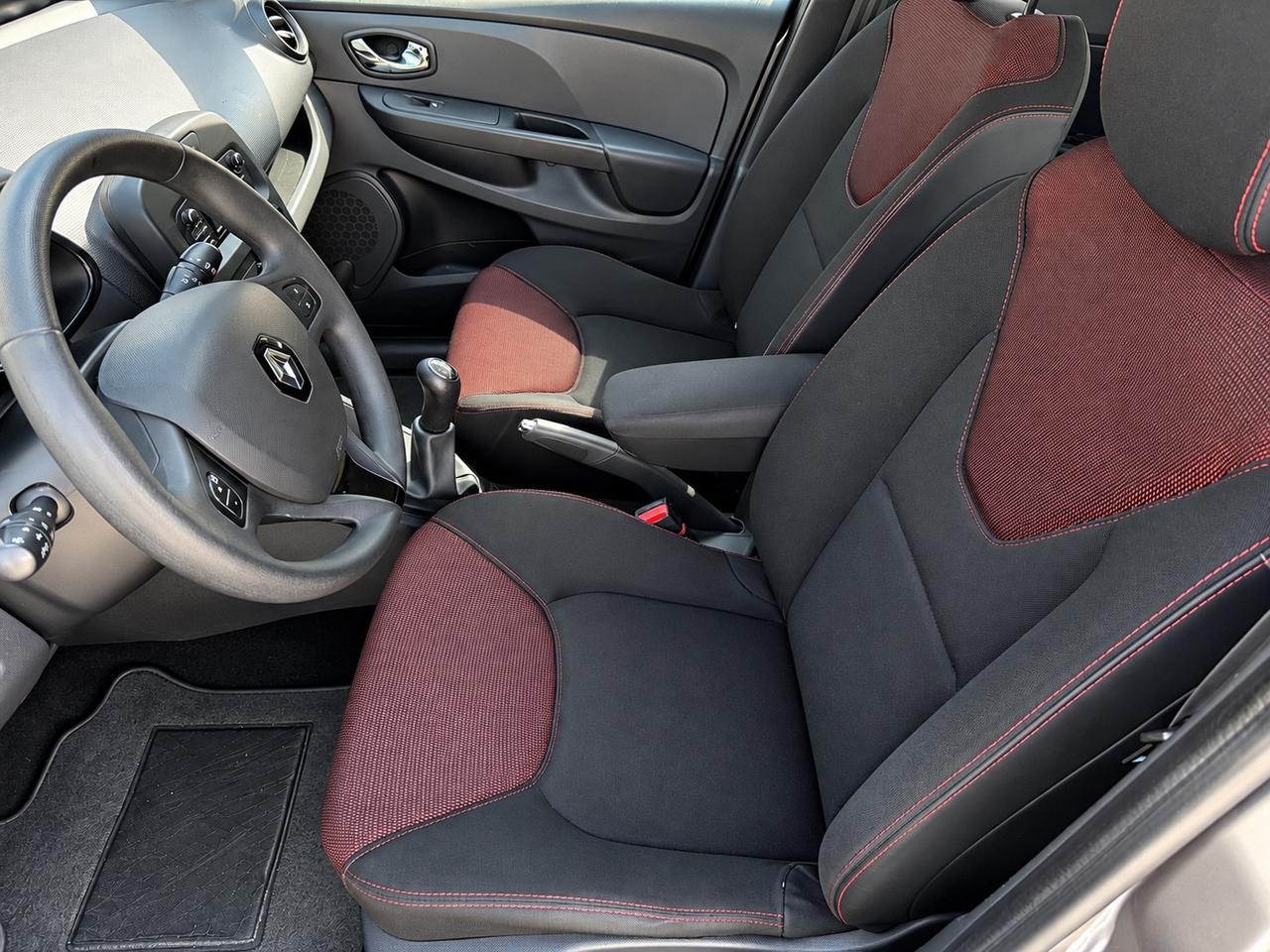 Renault Clio 1.5 dCi 8V 75CV 5 porte Costume National