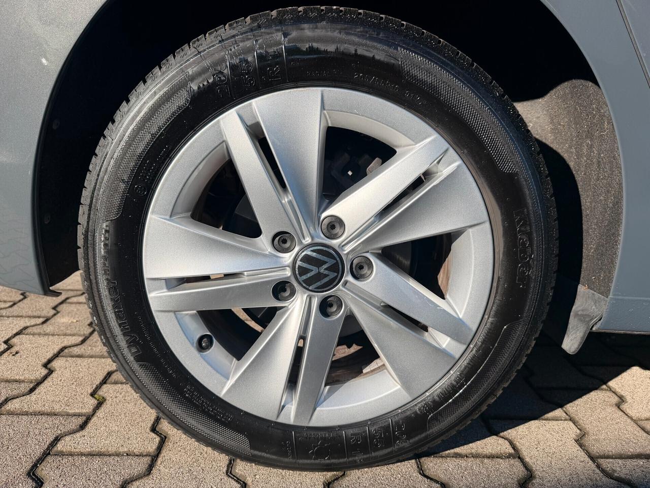 Volkswagen Golf 1.0 eTSI EVO DSG Life