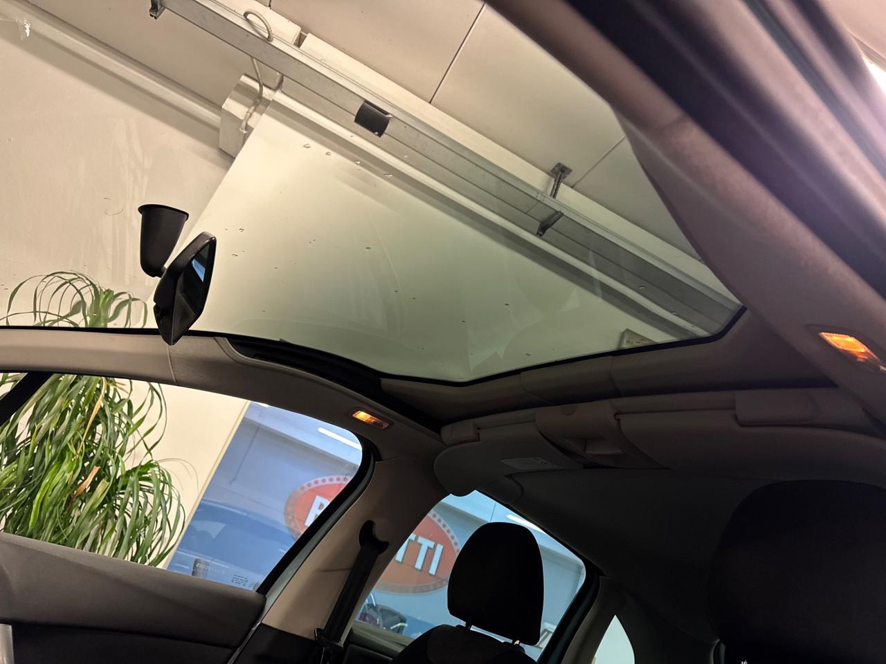 Citroen C3 1.4 VTi 95 Exclusive Style NEOPATENTATI TETTO PANORAMICO