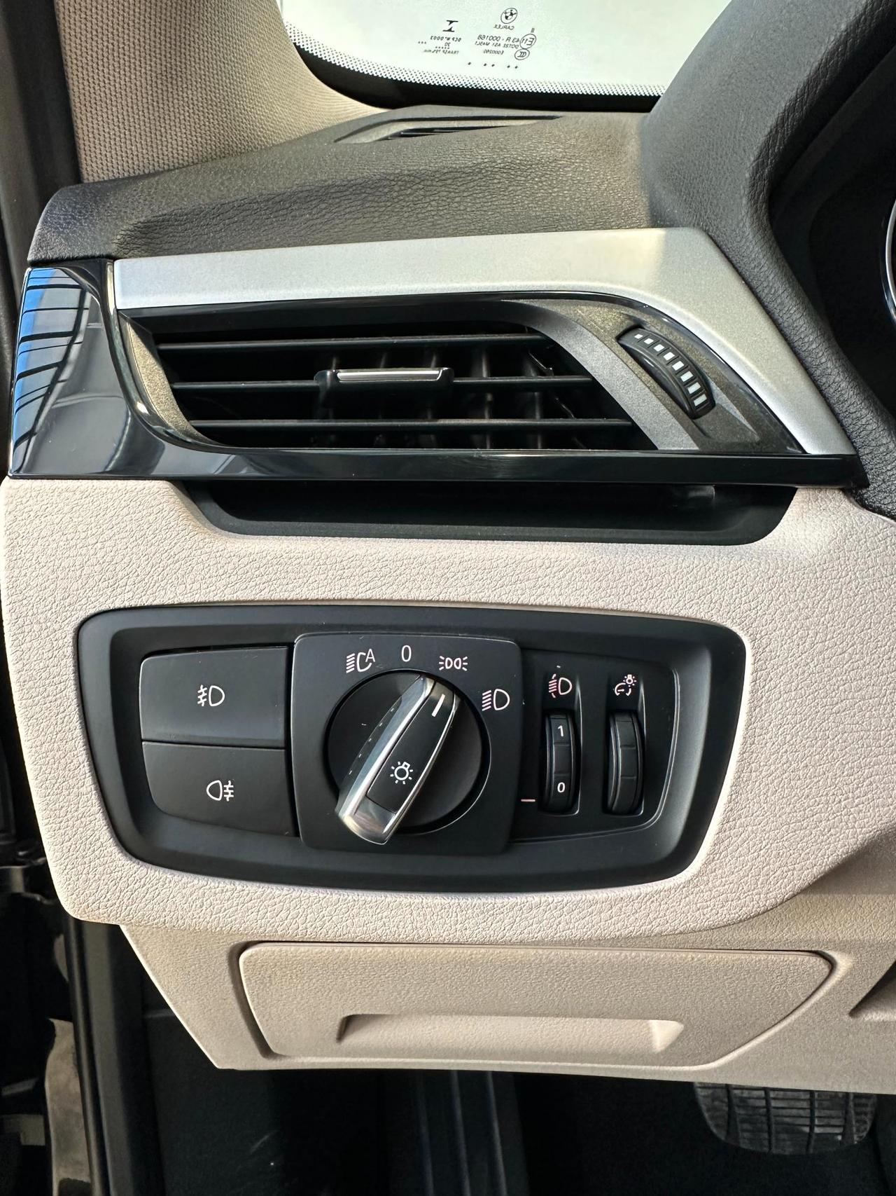 BMW X1 xdrive25e Plug-in Business Advantage - Camera - IVA