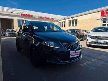 Lancia Ypsilon 1.0 FireFly 5 porte S&S Hybrid Ecochic Silver