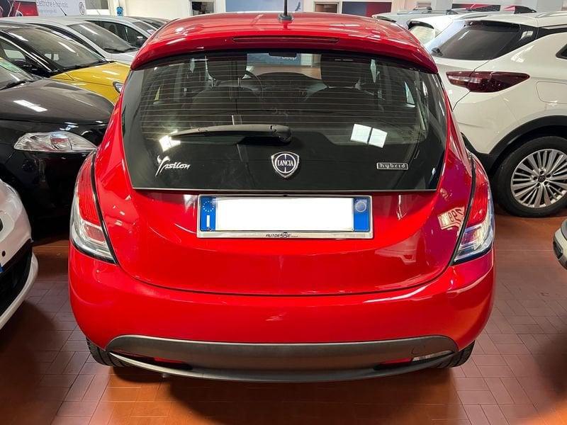 Lancia Ypsilon Ypsilon 1.0 FireFly 5 porte S&S Hybrid Silver