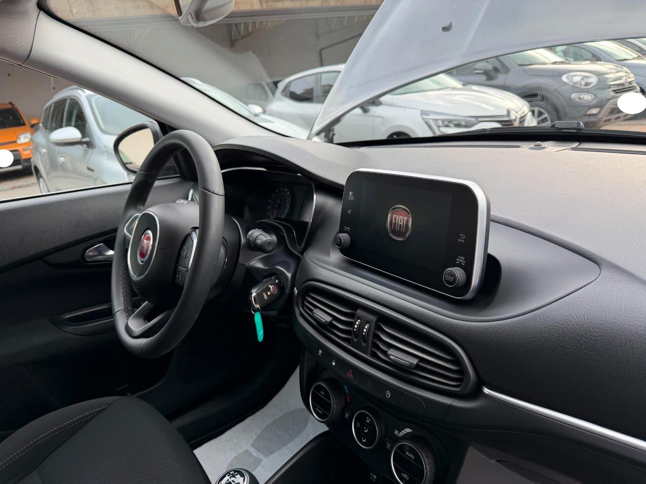 Fiat Tipo 1.6 M.JET 120 cv. 5 porte LOUNGE