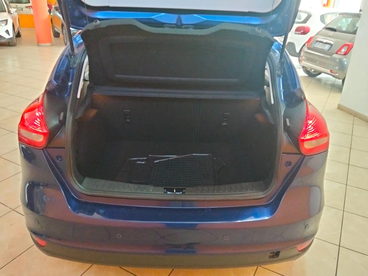 Ford Focus 1.5 TDCi 120 CV Start&Stop Powershift Business