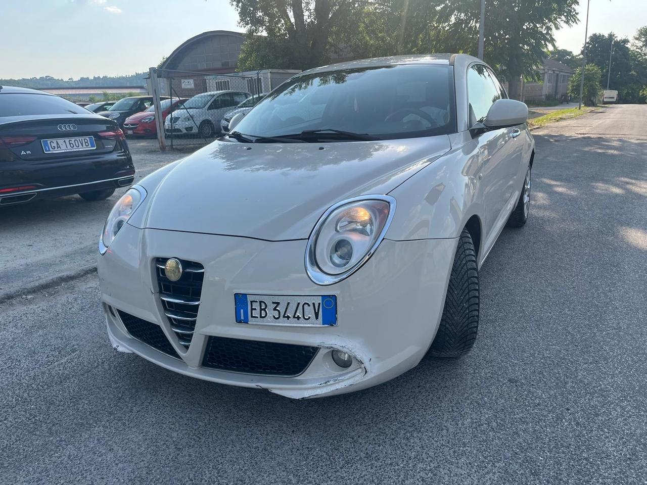 Alfa Romeo MiTo 1.3 JTDm-2 95 CV S&S Distinctive Sport Pack