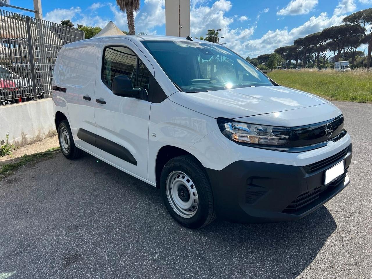Opel Combo 1.5 BlueHdi 100cv 3posti