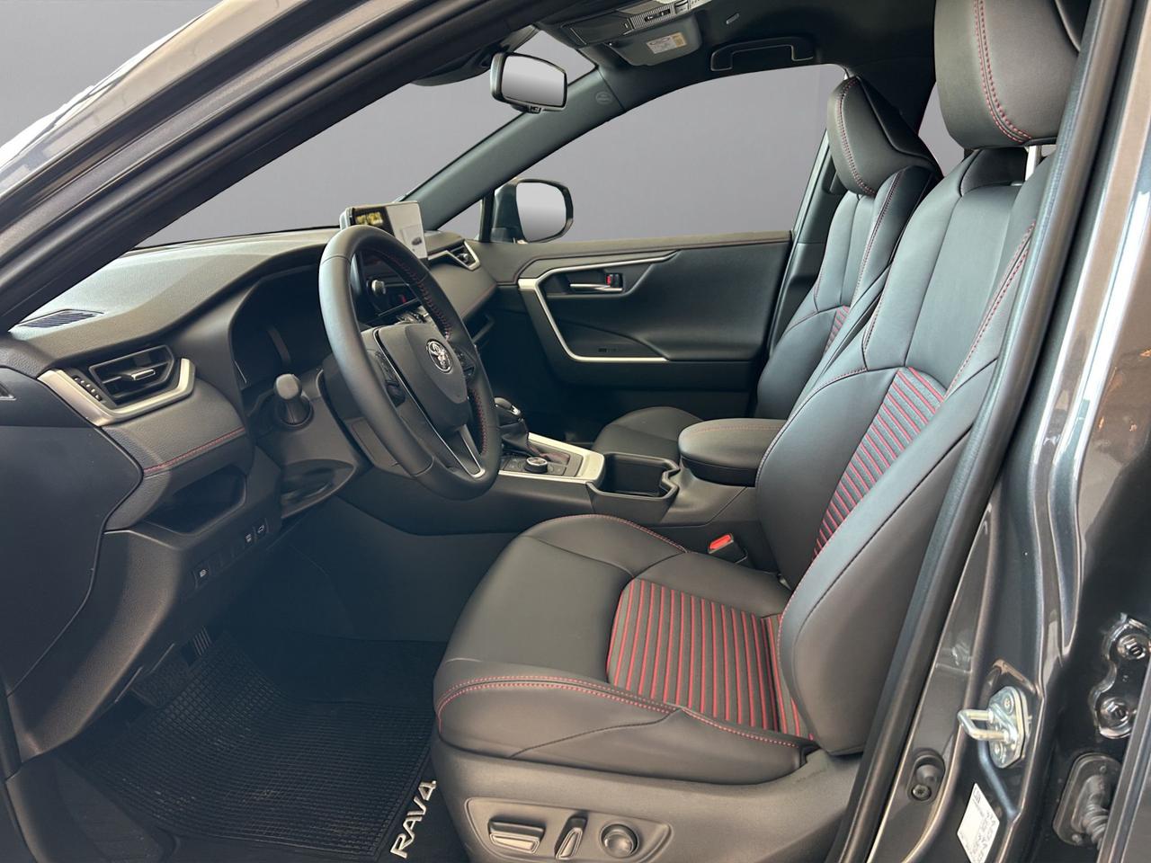 Toyota 2.5 PHEV MORE DYNAMIC AWD