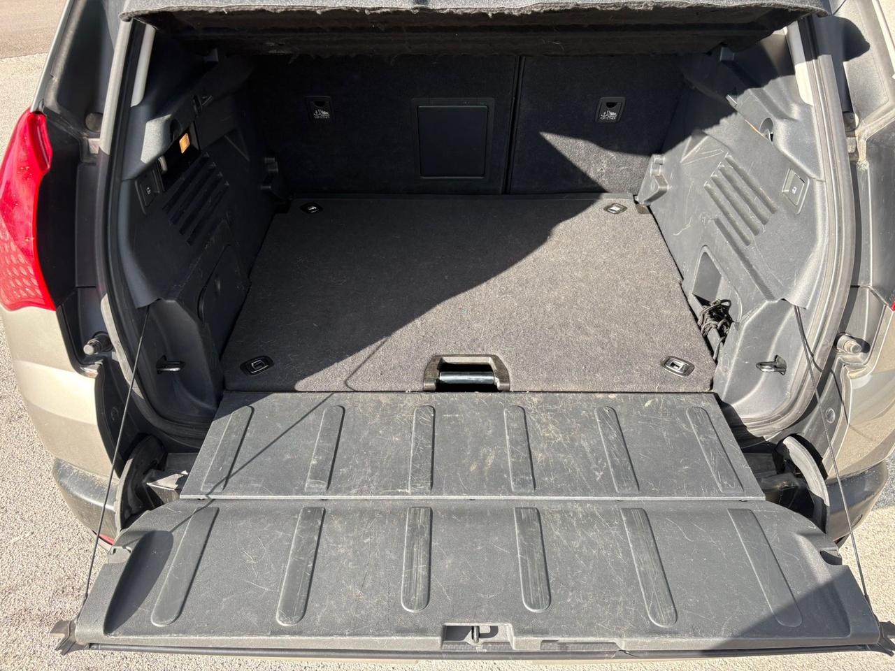 Peugeot 3008 1.6 HDi 110CV cambio robotizzato Business