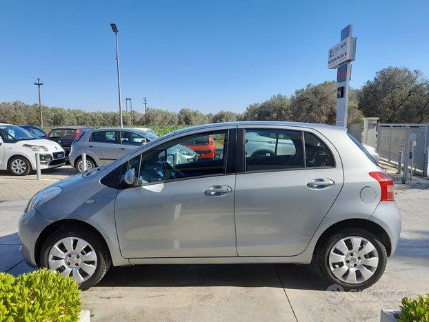 TOYOTA Yaris 1.0 5P. SOL