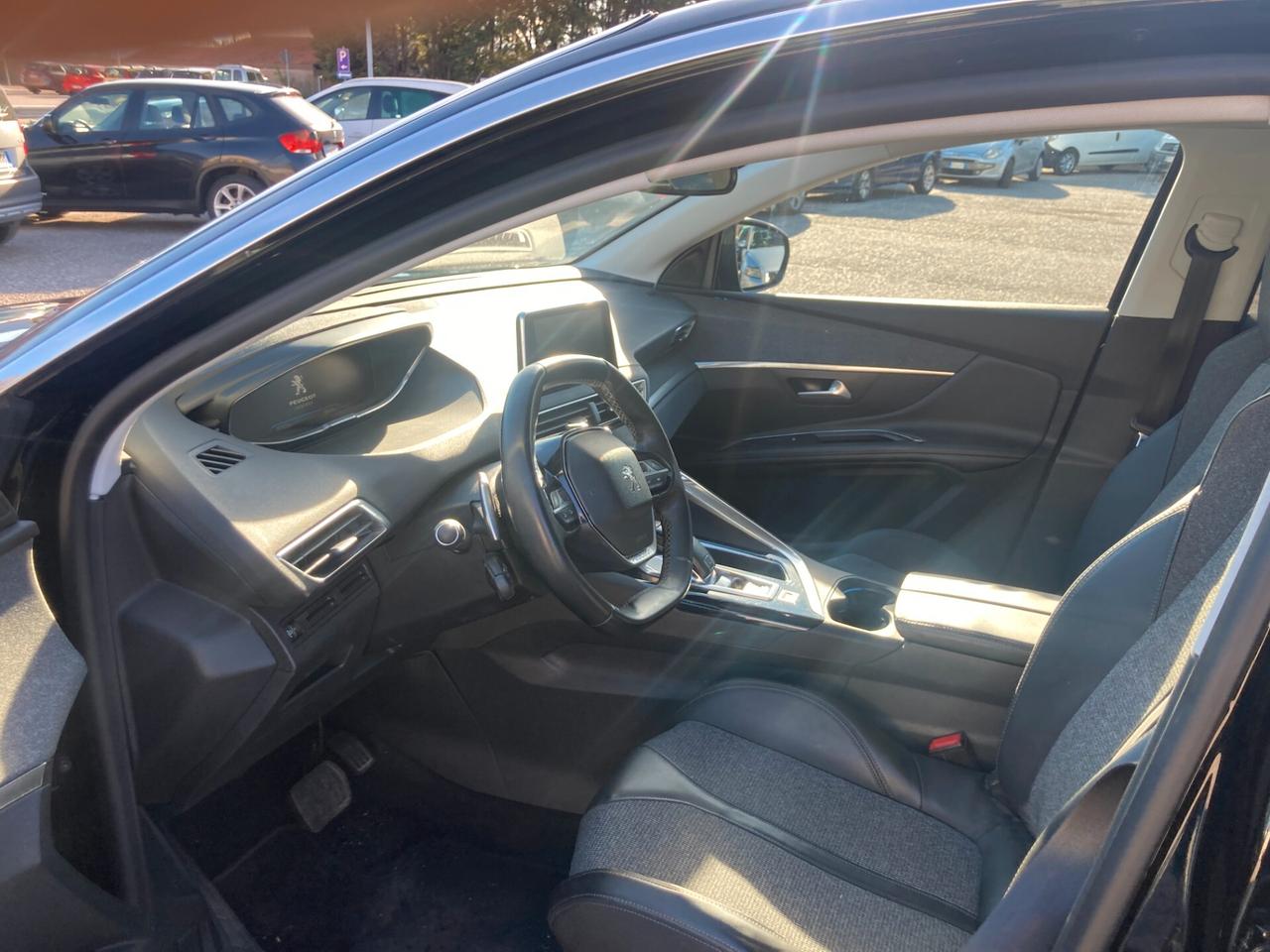 Peugeot 3008 BlueHDi 120 S&S Business