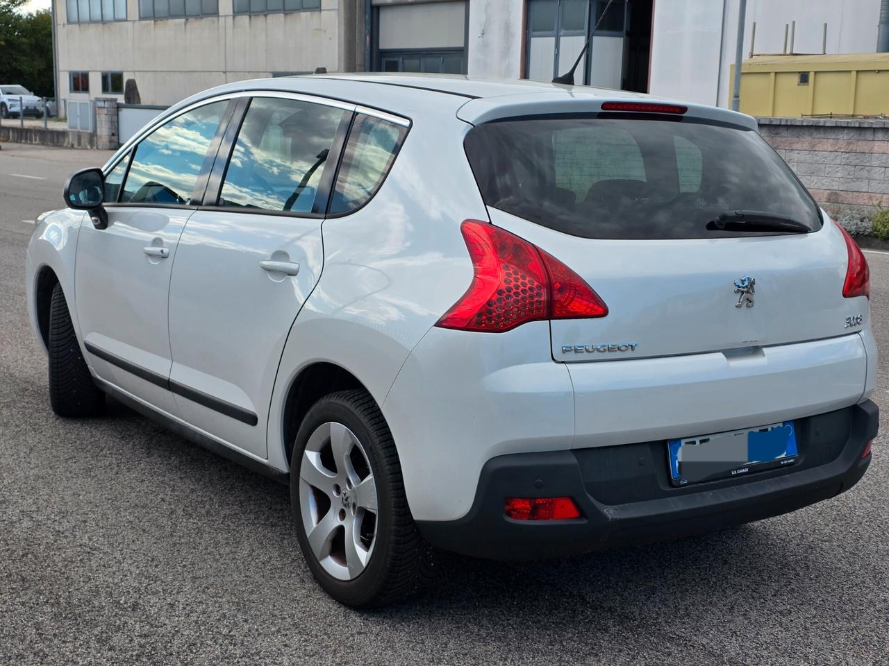 Peugeot 3008 automatico 208mila km 1.6D