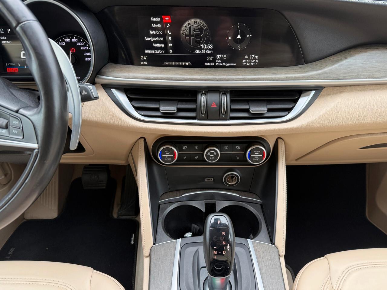 Alfa Romeo Stelvio 2.2 Turbodiesel 210 CV AT8 Q4 Executive