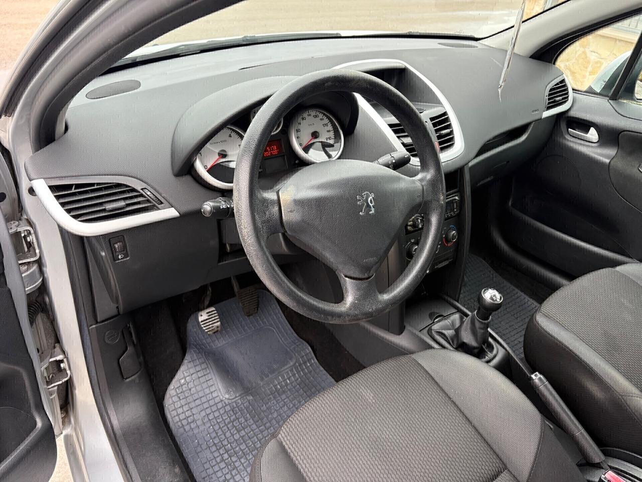 Peugeot 207 1.4 HDi 70CV FAP 5p. XS