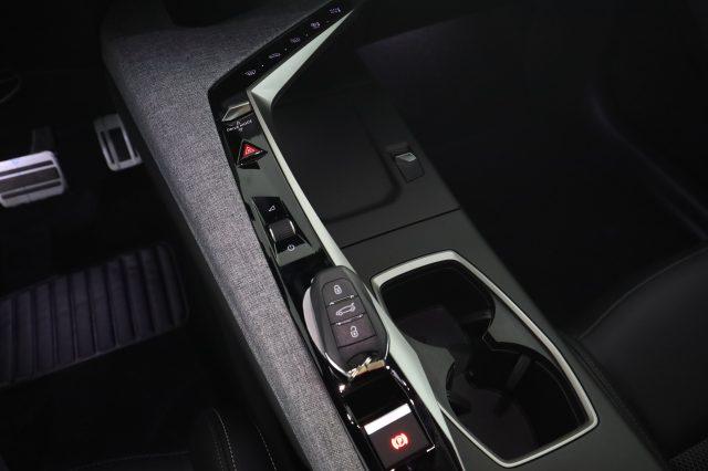 PEUGEOT 5008 3ª serie Hybrid 145 e-DCS6 GT